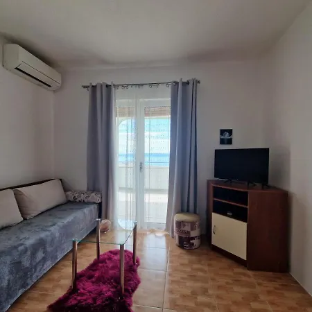 Appartement Lion 2 *